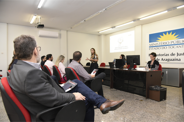 Reunião foi realizada na sede das promotorias de Justiça de Araguaína