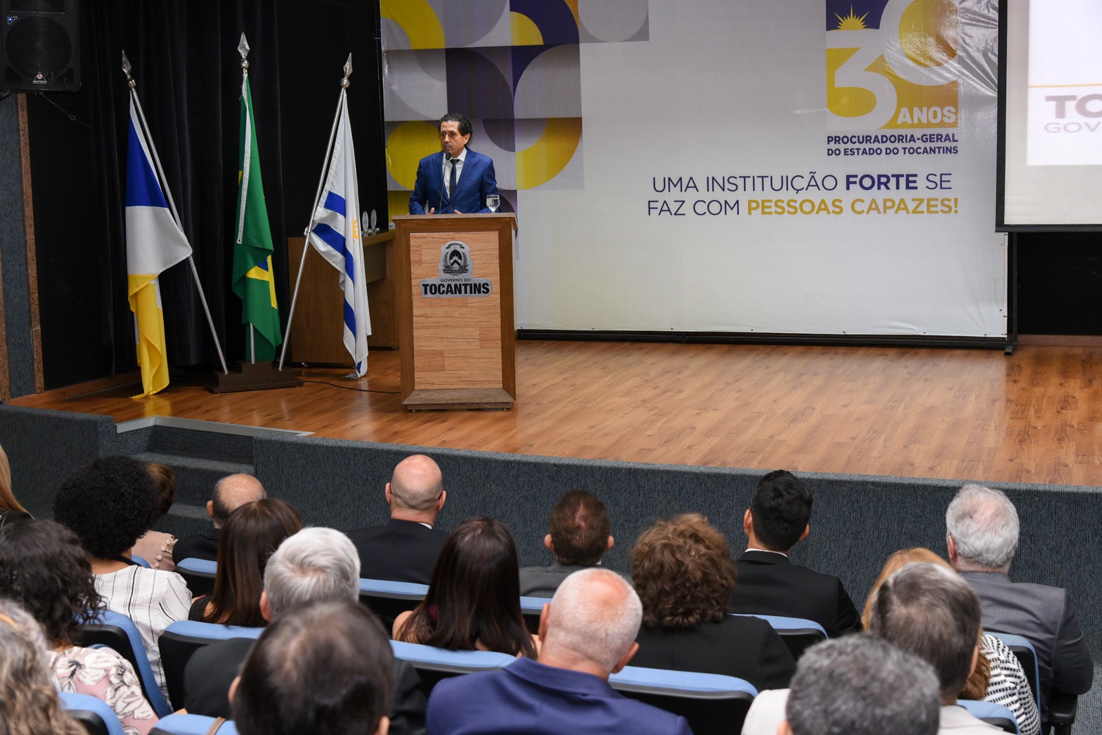 José Omar discursou durante a solenidade