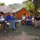 Equipe de pesquisadores realiza estrevista com moradores da Quilombo Kalunga do Mimoso