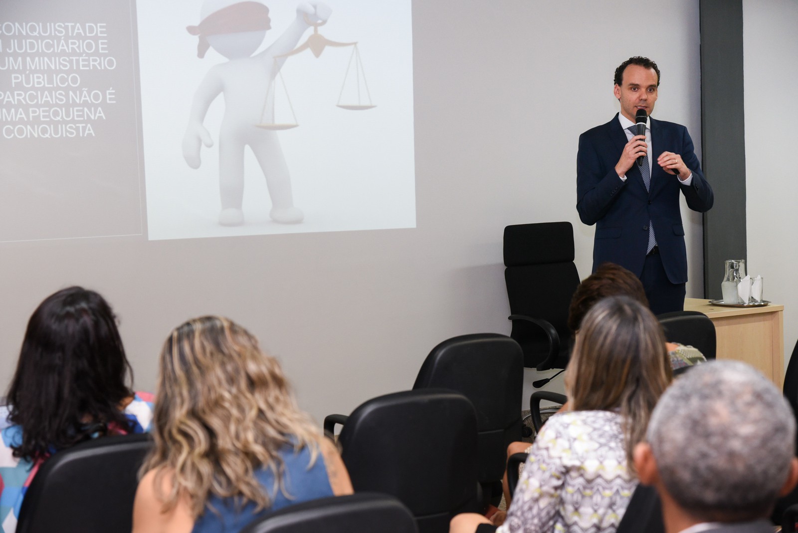 A oficina foi gravada e será disponibilizada pelo sistema EAD para diversos Ministérios Públicos brasileiros