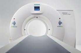 O aparelho de Tomógrafo Computadorizado, da marca Siemens 140kws, foi adquirido em 2009 e funcionou por 2 meses
