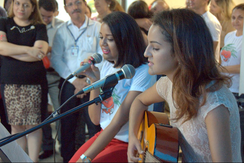 Música para recepcional servidores