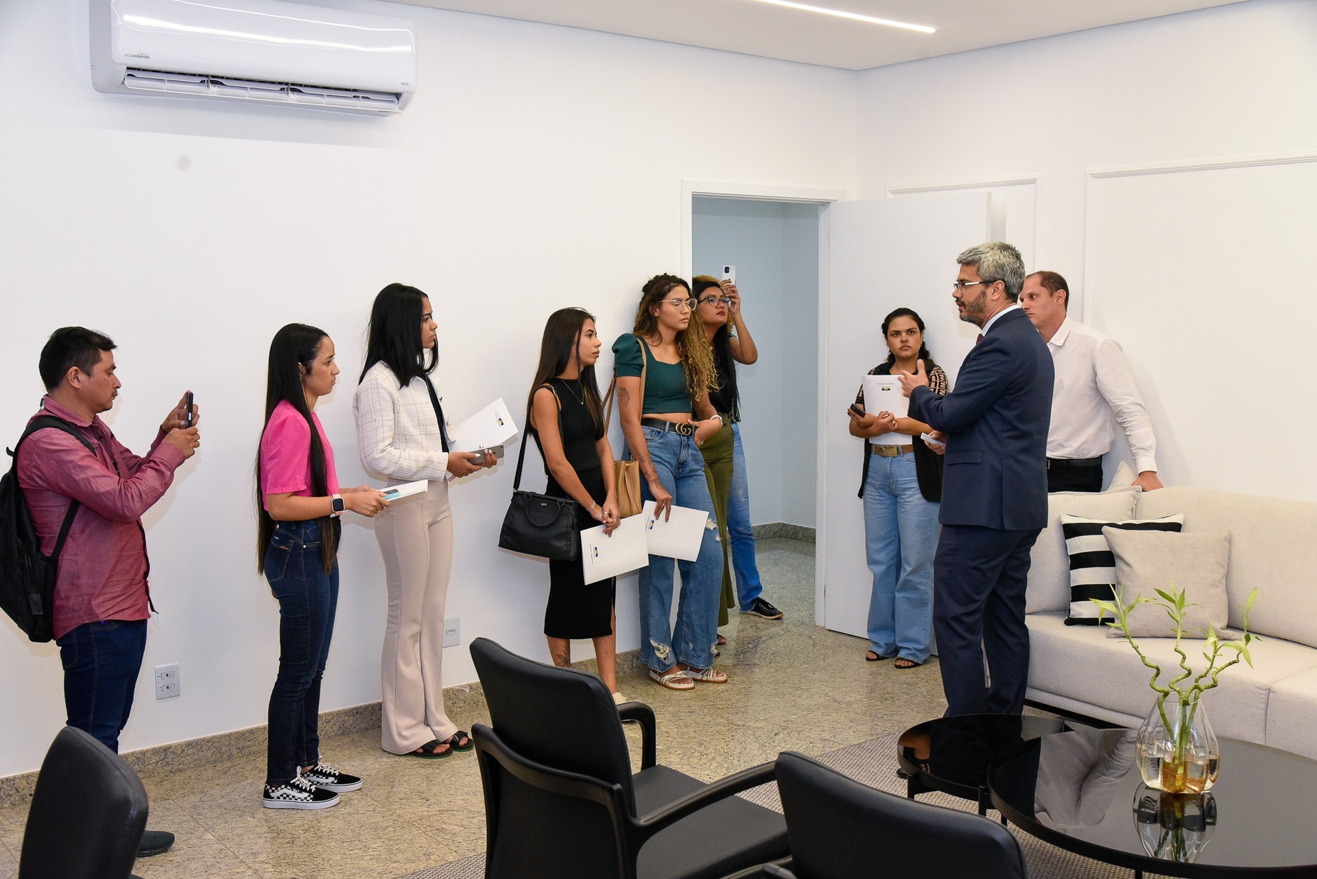 Momento da palestra do promotor de Justiça Celsimar Custódio