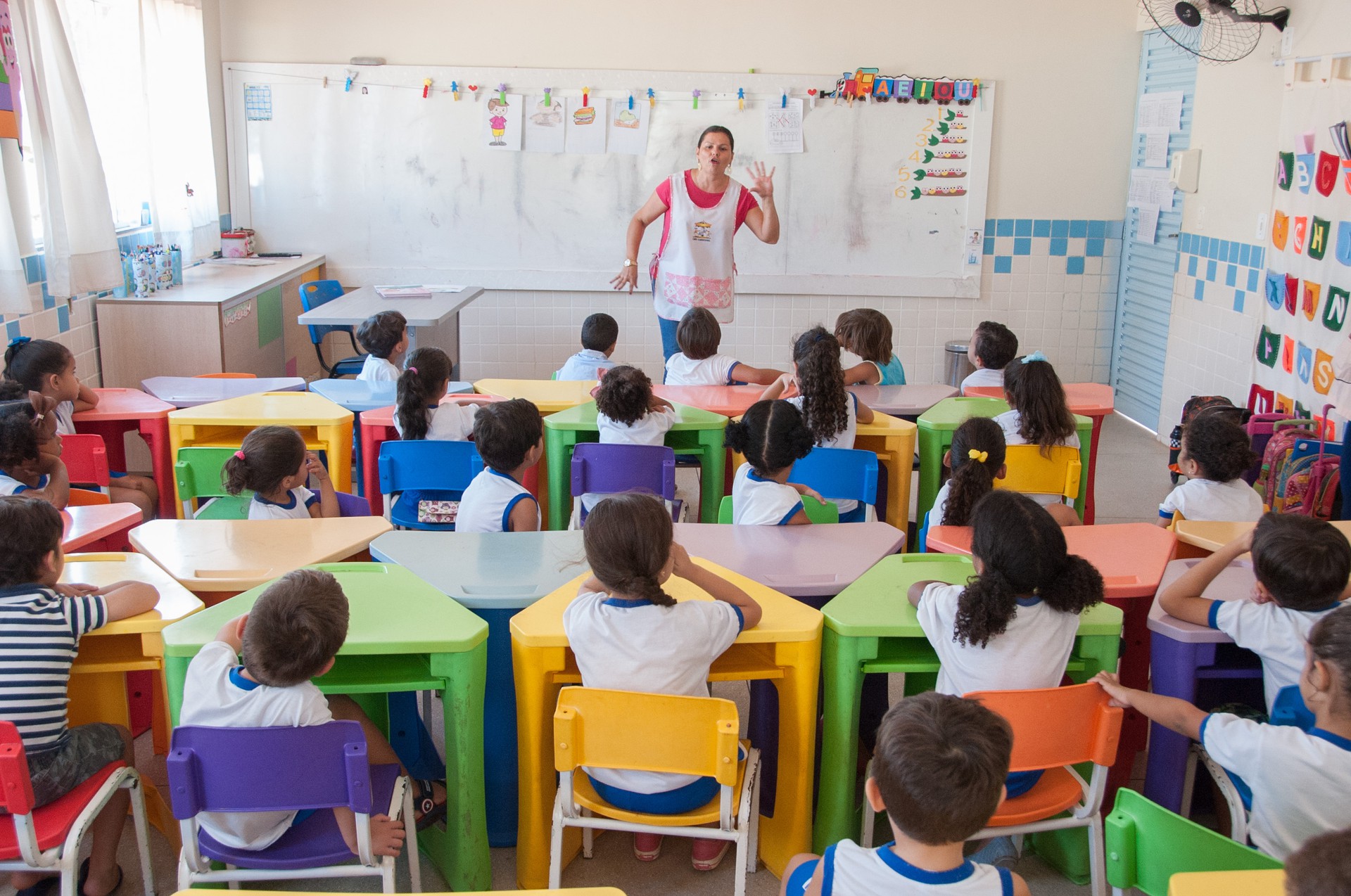 Proposta reduzia em até 30 minutos diários a carga horária dos estudantes
