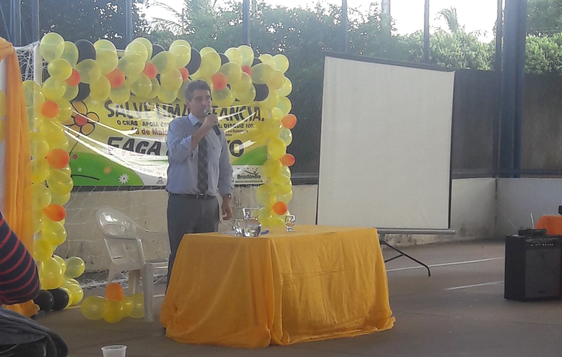 Promotor de Justiça Daniel José de Oliveira Almeida durante palestra