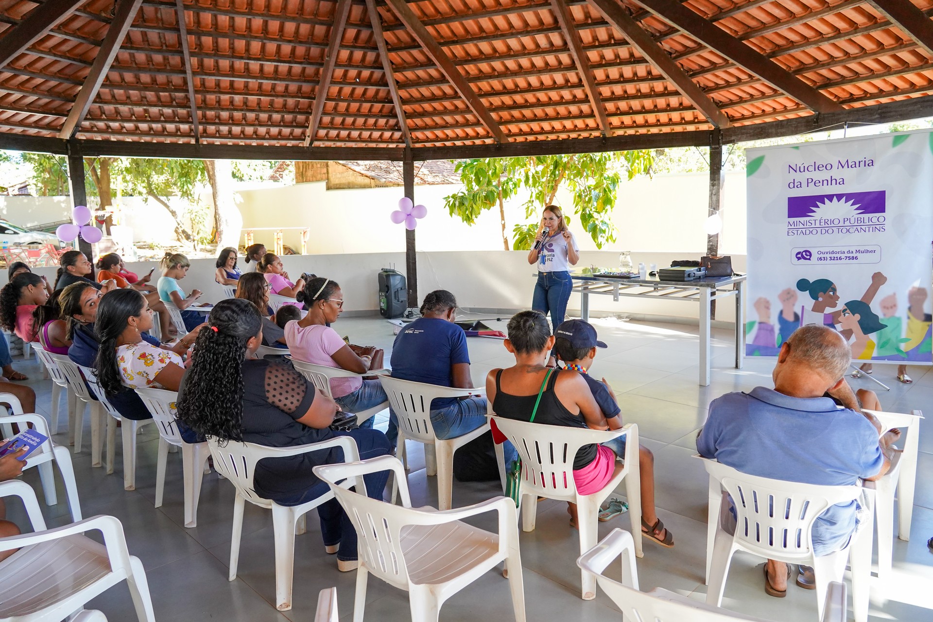 projeto promoveu uma roda de conversa no CRAS na 407 norte