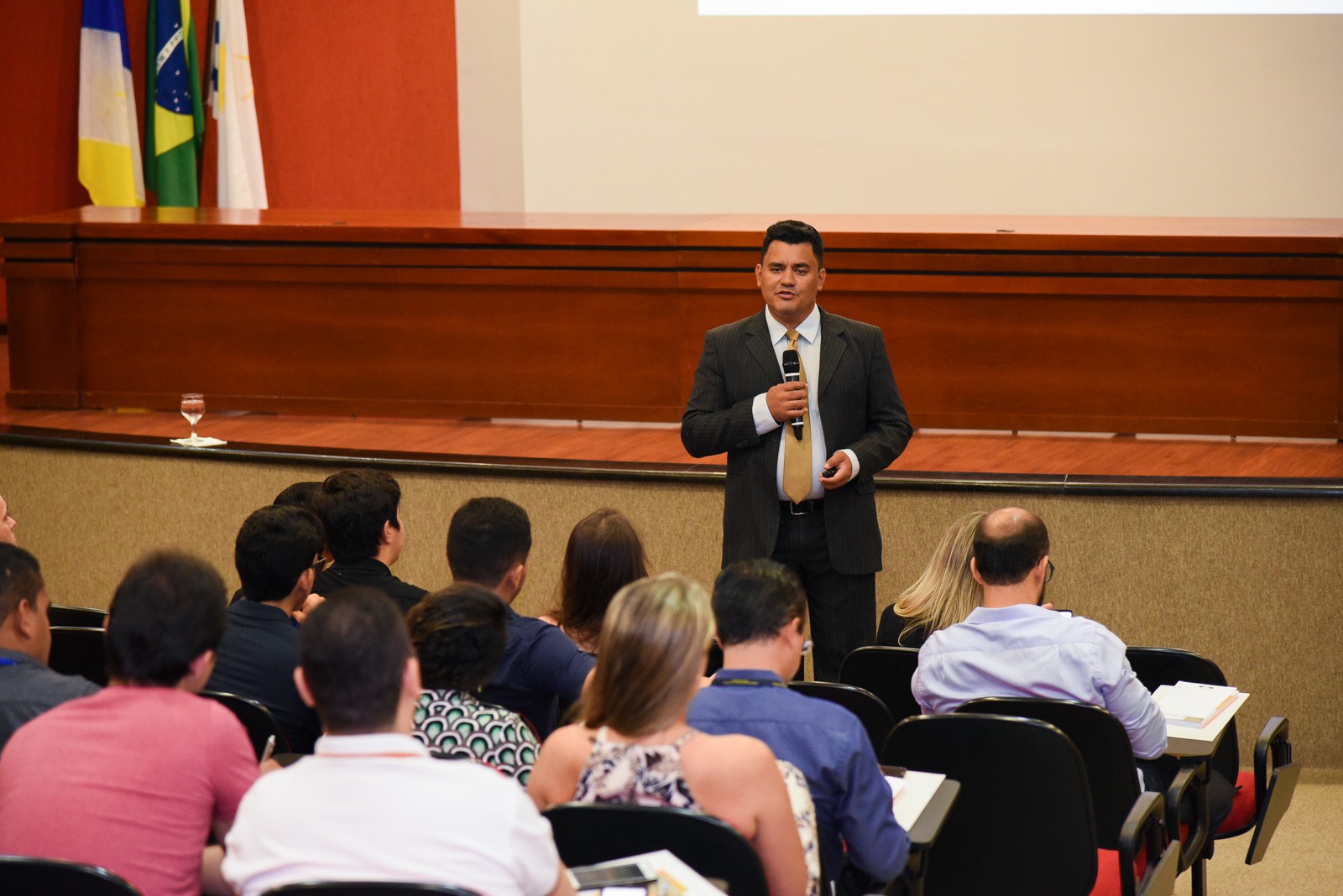 Cleórbete Santos proferiu primeira palestra (Foto: Marcelo de Deus)