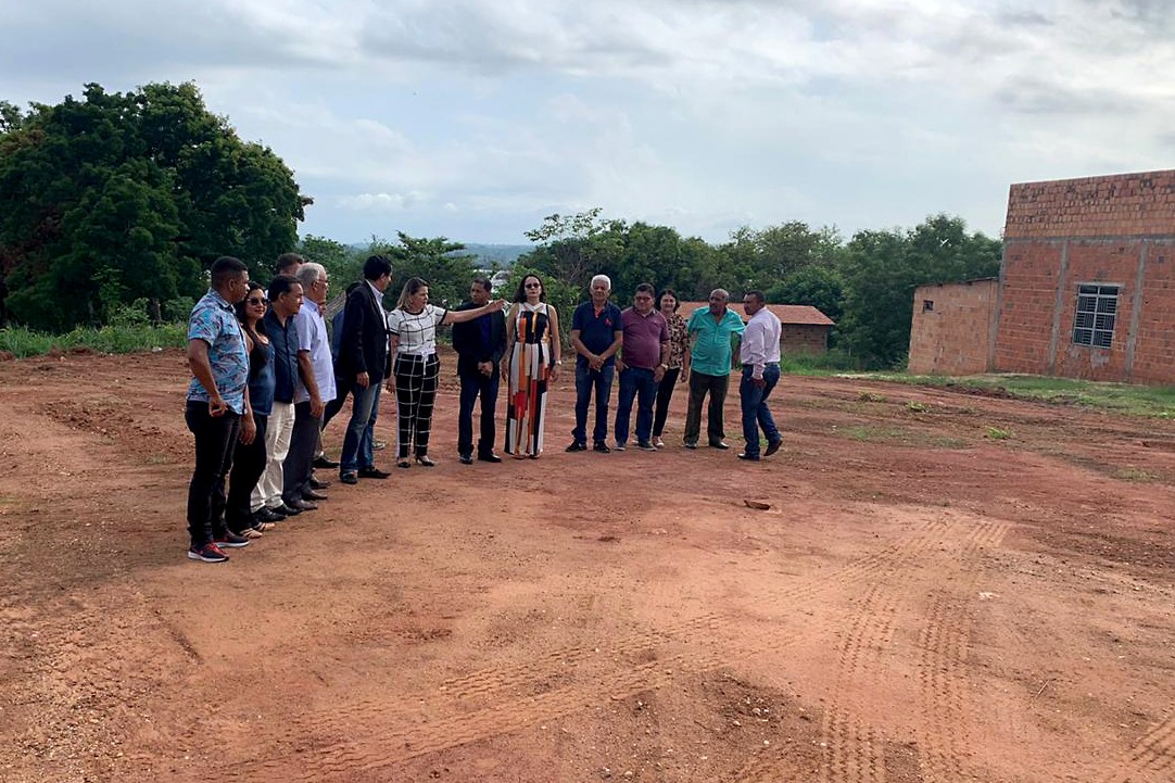 Terreno tem 2000 m² e fica próximo ao Fórum de Itaguatins