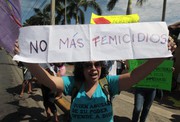 Protestos contra os feminicídios, em Manágua. OSWALDO RIVAS REUTERS