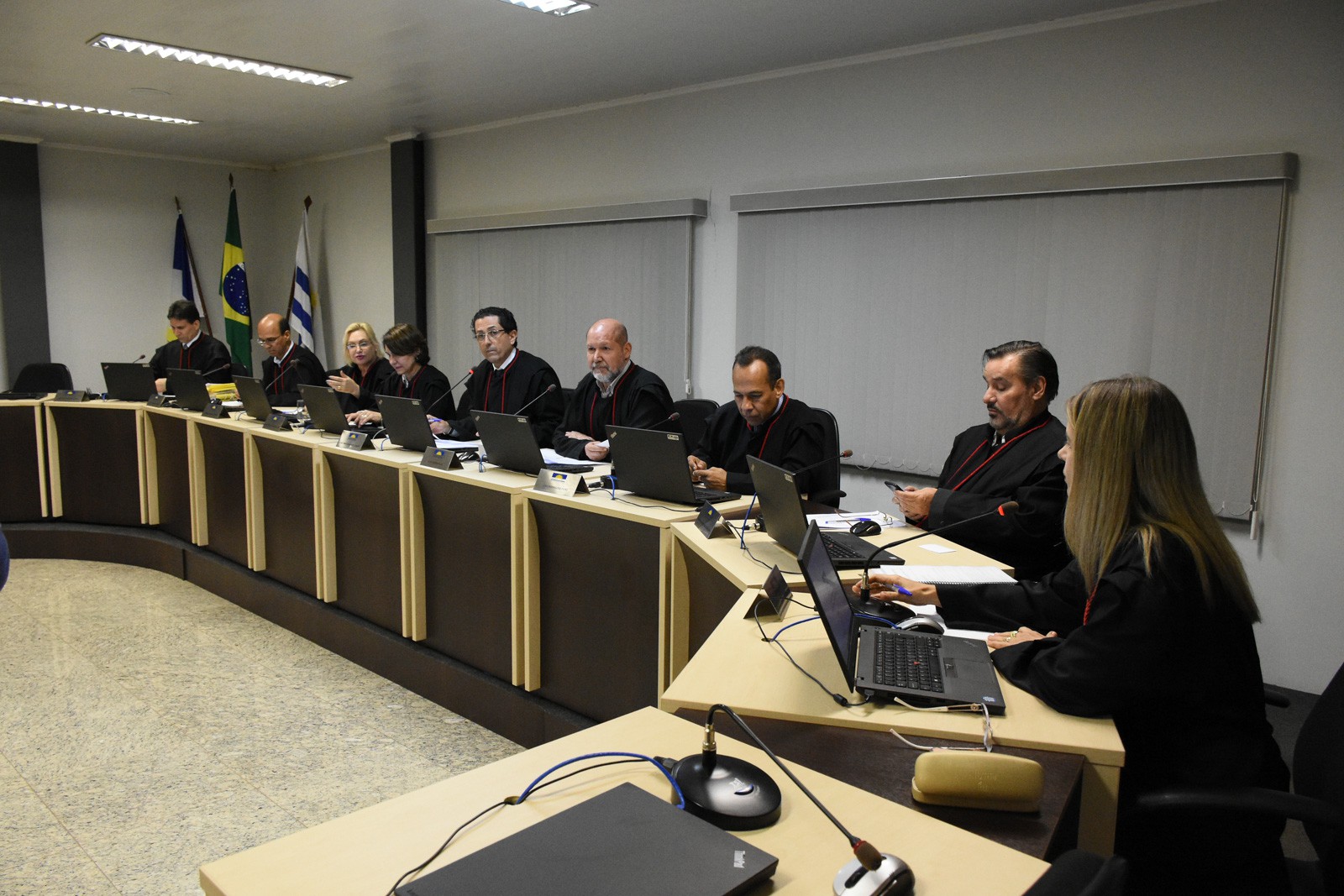 Sessão ocorreu na segunda-feira