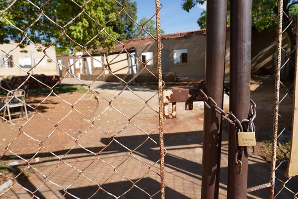 No Centro de Saúde da Comunidade 603 Norte, em Palmas, nesta segunda-feira,3, não havia trabalhadores na reforma