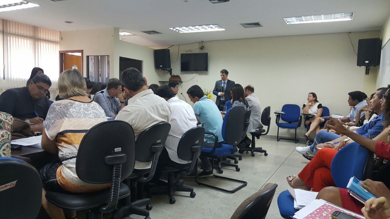 Reunião com diretores de Hospitais na Sesau