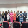 Equipe do Caopije e Promotora de Justiça Renata Rampanelli posam para foto com a equipe dos municípios