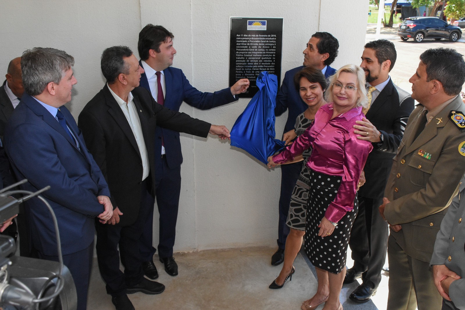 Descerramento da placa inaugural