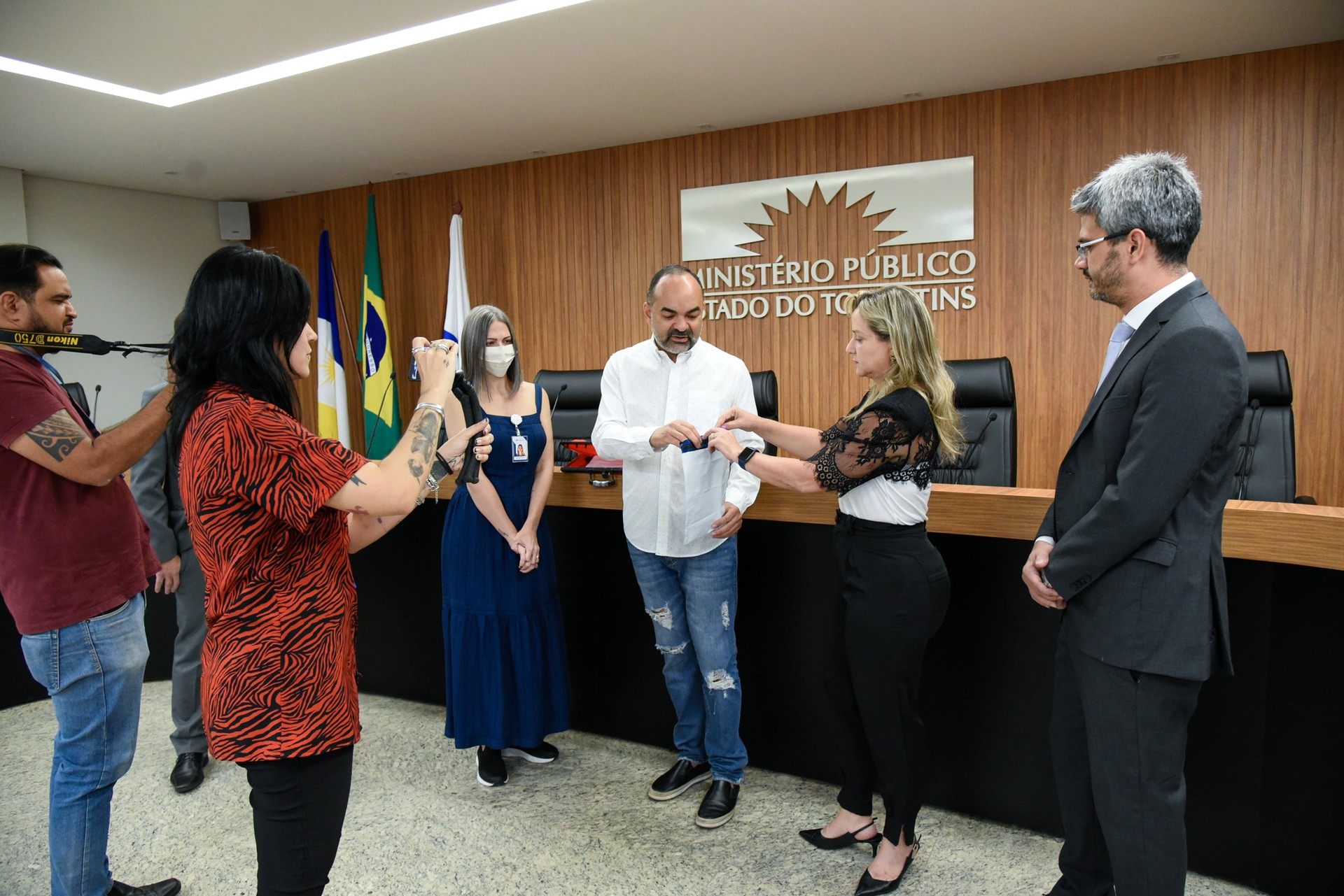 Acompanharam o sorteio, integrantes da comissão do concurso, o procurador-geral de Justiça , o presidente da ATMP e representantes do Cebraspe.