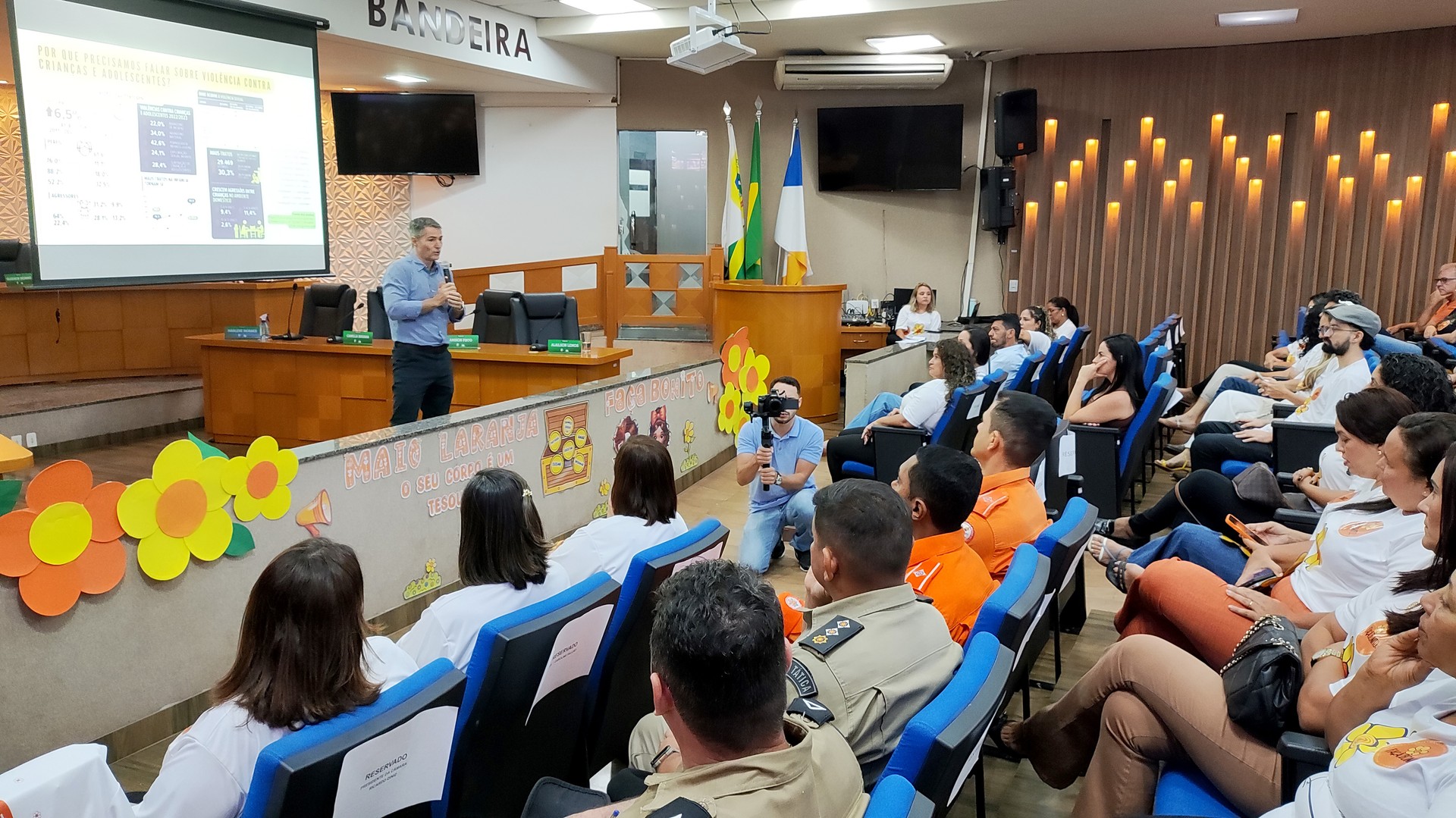 Evento lotou o auditório da câmara municipal com mais de 100 participantes