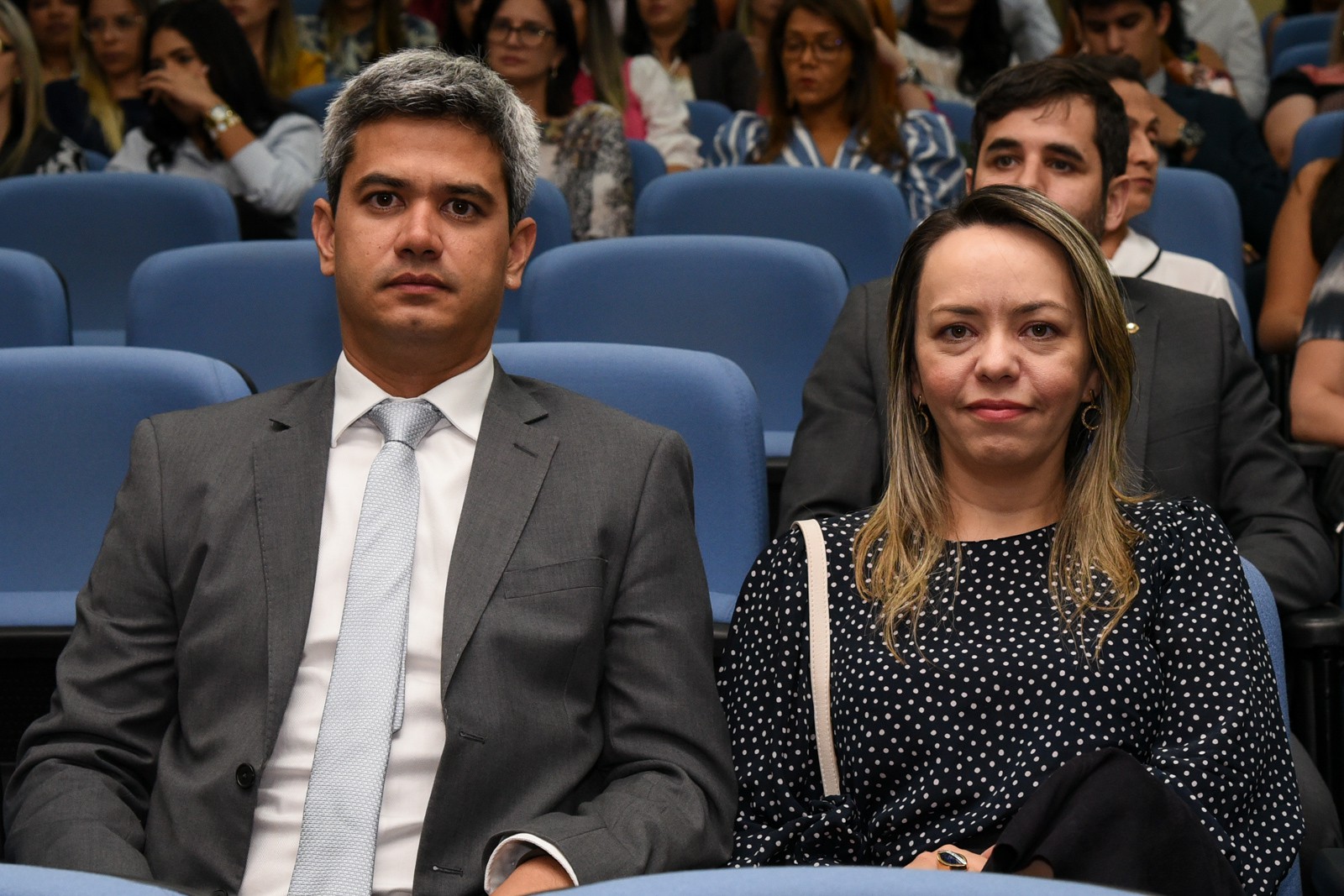 O presidente da ATMP, Luciano Casaroti, ao lado da presidente da Asmeto, Julianne Marques