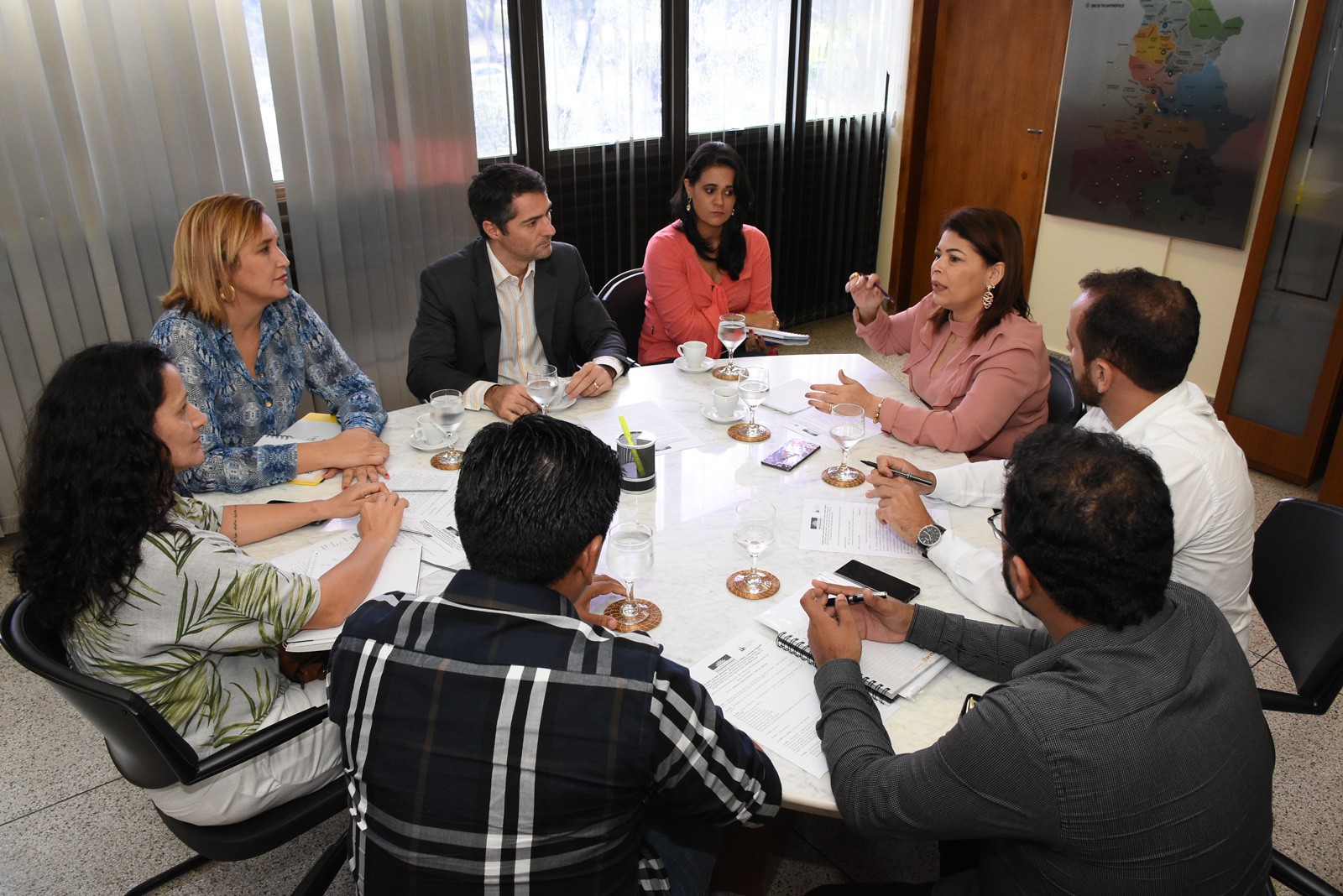 Reunião foi realizada na manhã desta sexta-feira, 03