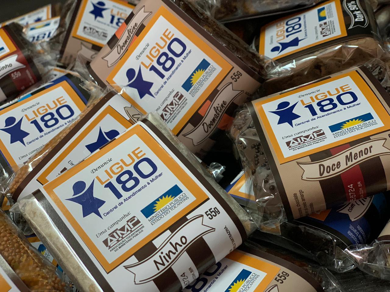 No total, 20 mil adesivos serão afixados nos produtos alimentícios