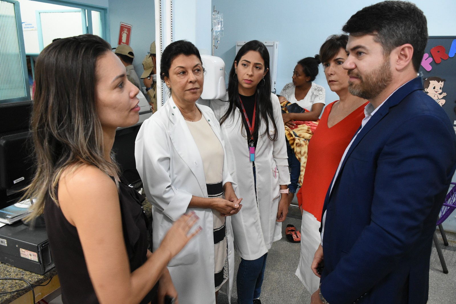 Profissionais do Hospital Infantil de Palmas recebem equipe do MPTO