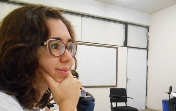 Ludmila Correia: "Uma atuação qualificada nessa área exige a ação intersetorial, conjugando ações que envolvam as áreas da saúde, assistência social, educação, trabalho, economia solidária, lazer, habitação, dentre outras".