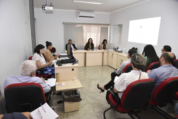 Reunião foi conduzida pela coordenadora do CaoSAÚDE