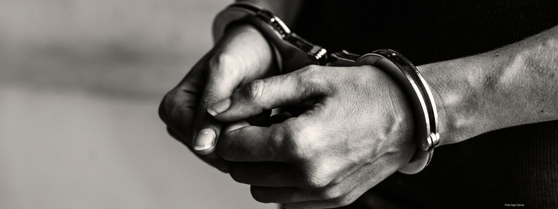 O réu foi condenado a 21 anos, um mês e 15 dias de prisão em regime fechado.