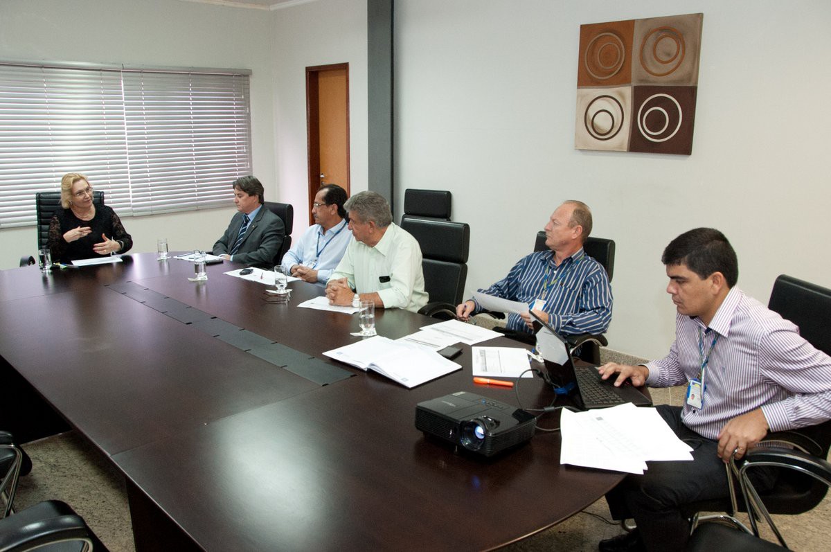 Reunião ocorreu nesta segunda, 27