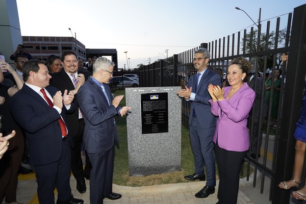 Inauguração tem participação de diversas autoridades locais e estaduais