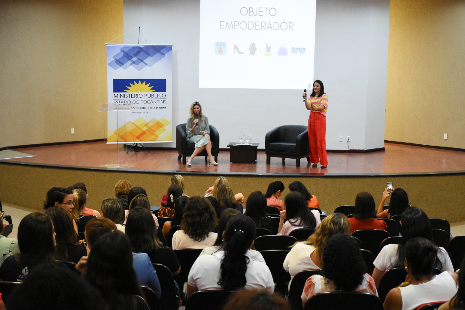 Momento da palestra “Felicidade Veste Bem”