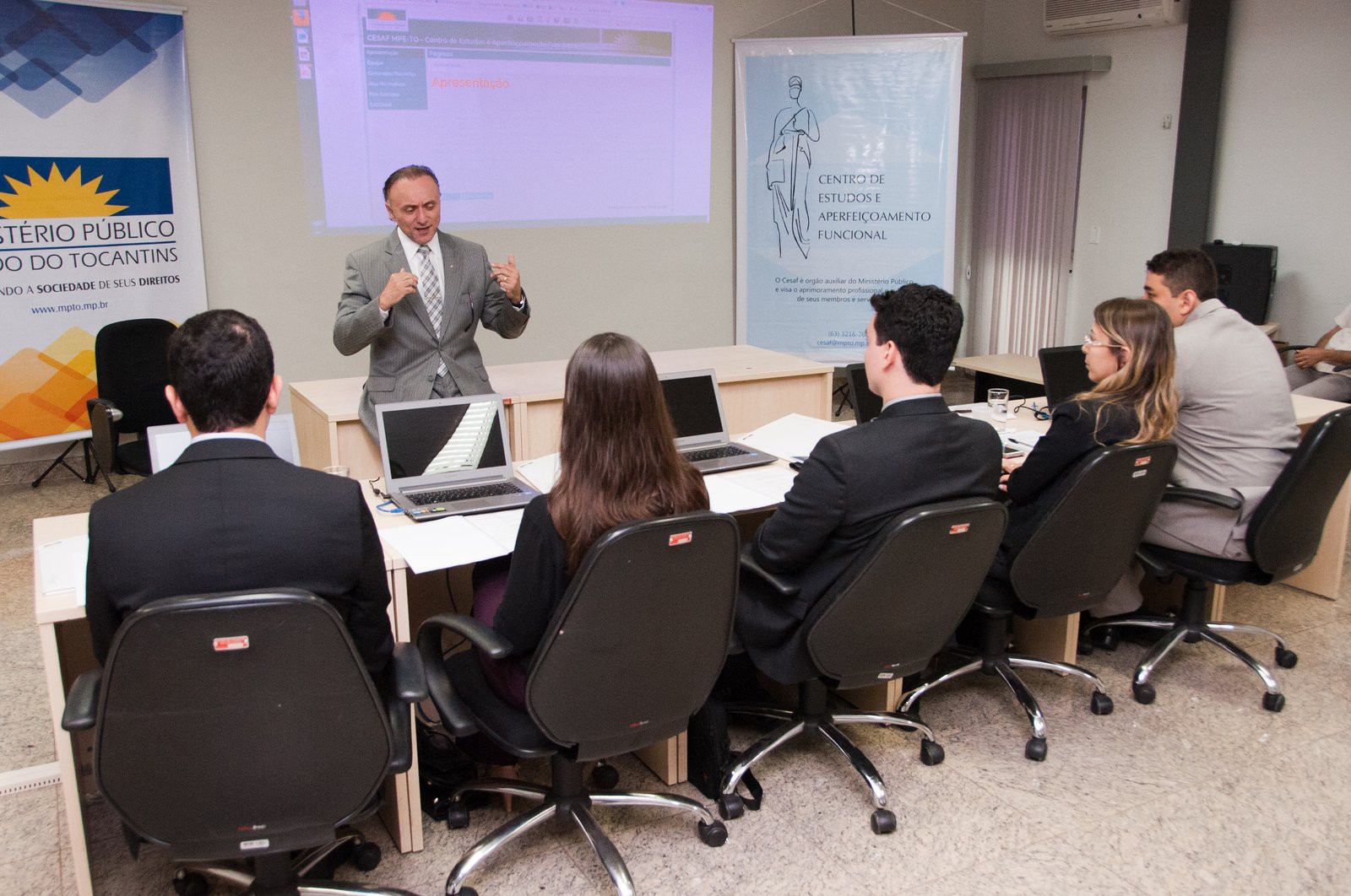 Curso segue até o dia 18/12
