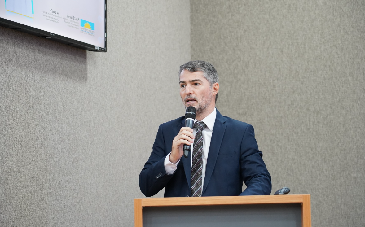 Promotor de Justiça Sidney Fiori, coordenador do Centro de Apoio Operacional da Infância, Juventude e Educação (Caopije).