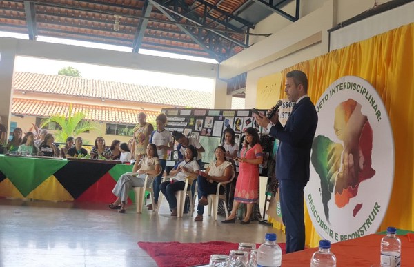 Promotor Rui Gomes Pereira da Silva Neto apresentou palestra sobre leis raciais