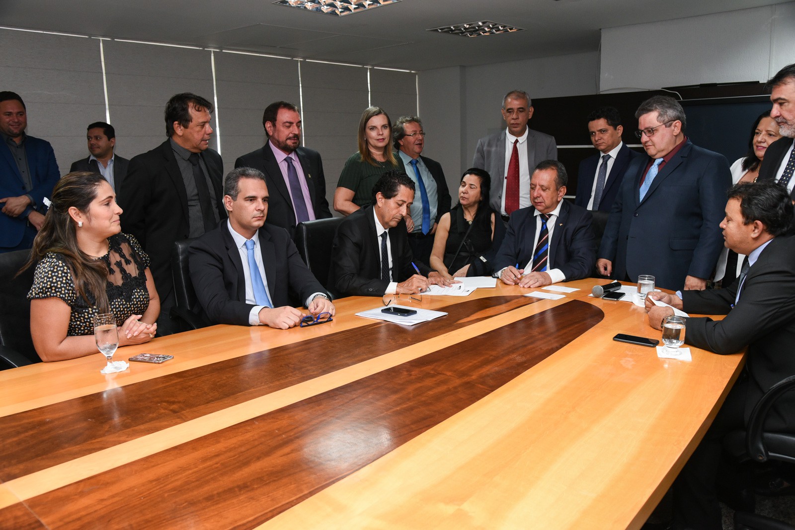 Gastos com atividade parlamentar deverão ser adequados