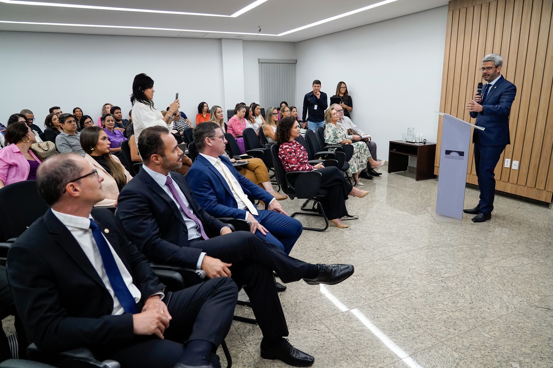 Na abertura das atividades, o procurador-geral de Justiça, Luciano Casaroti, comemorou o início das aulas do segundo curso de pós-graduação