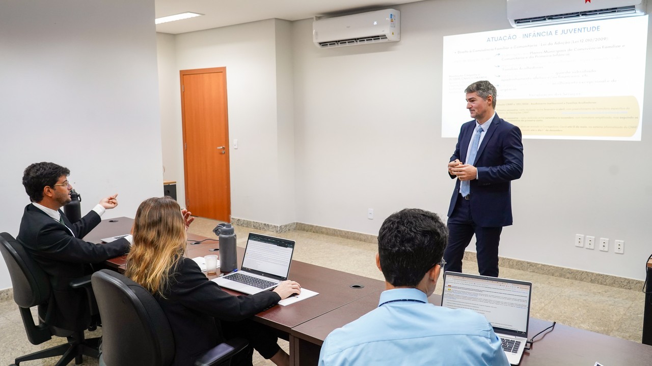 Antes da vivência externa, novos promotores tiveram aula teórica na sede do MPTO