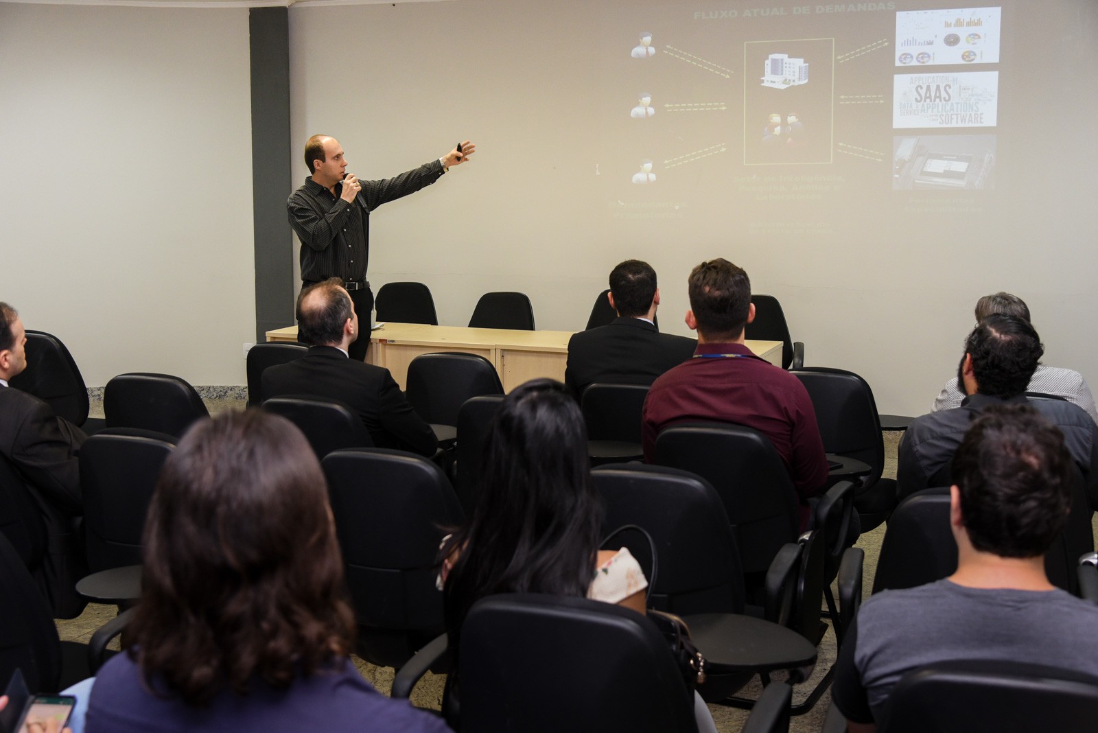 Palestra foi conduzida pelo mestre em informática aplicada Gleidson Leite