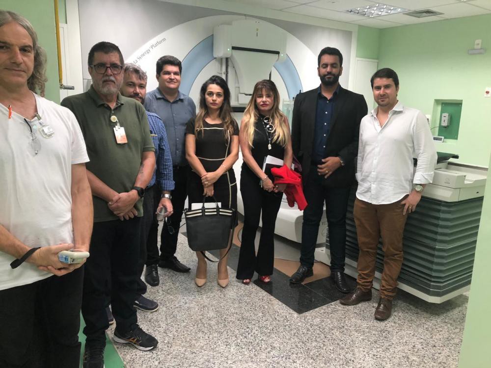 Promotora de Justiça Araína Cesárea (ao centro) participou da vistoria