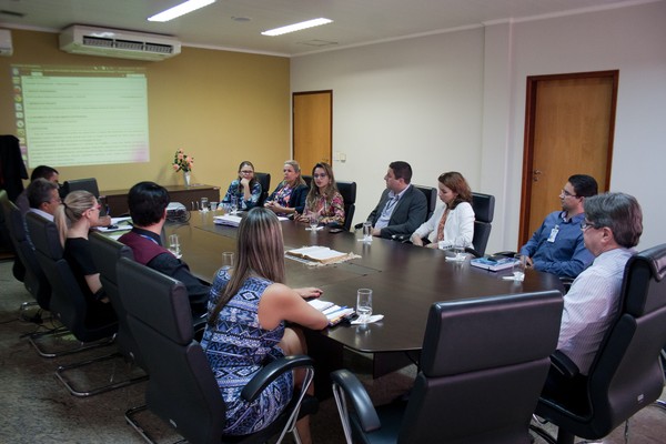 Reunião na sede da PGJ