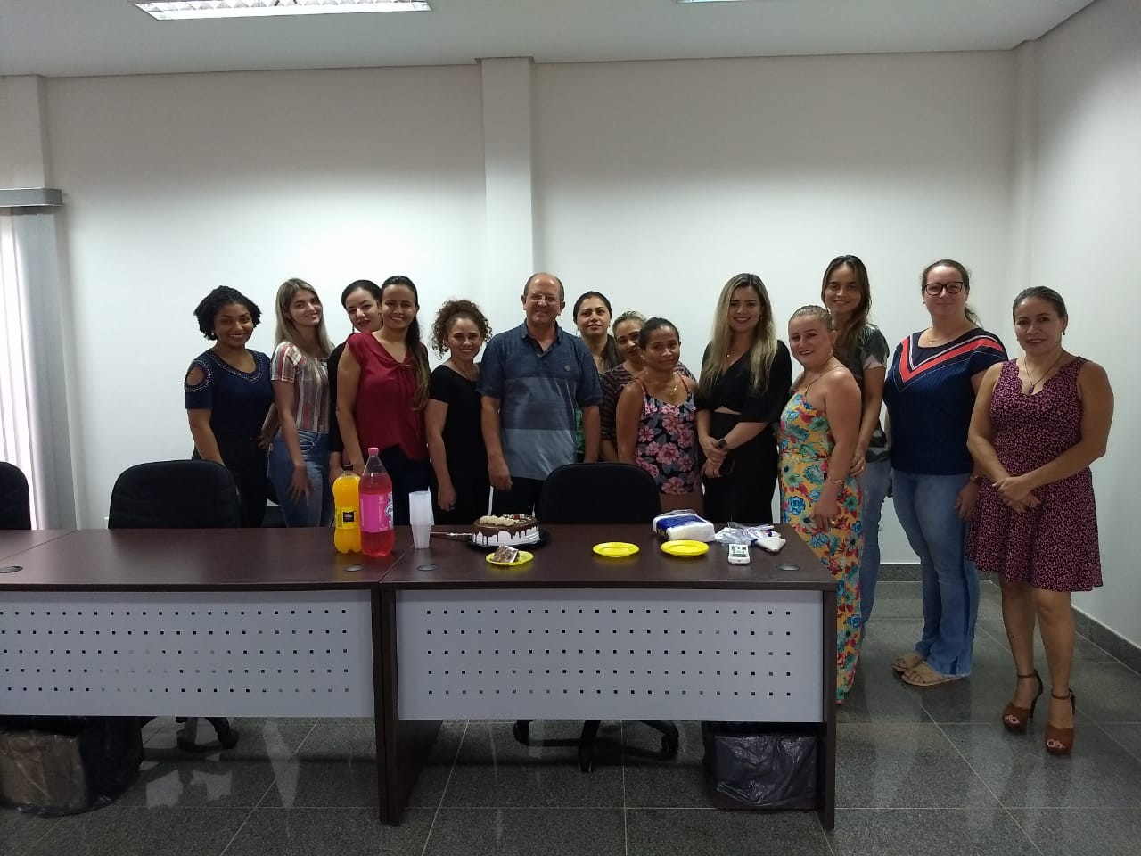 Em Pedro Afonso, promotor de Justiça ofereceu café da manhã às servidoras