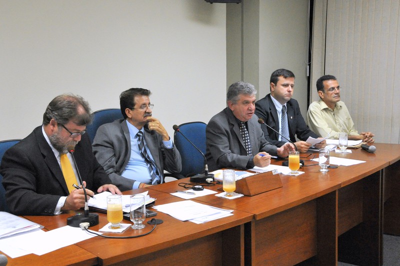 Clenan Renaut durante discussões na Assembléia Legislativa