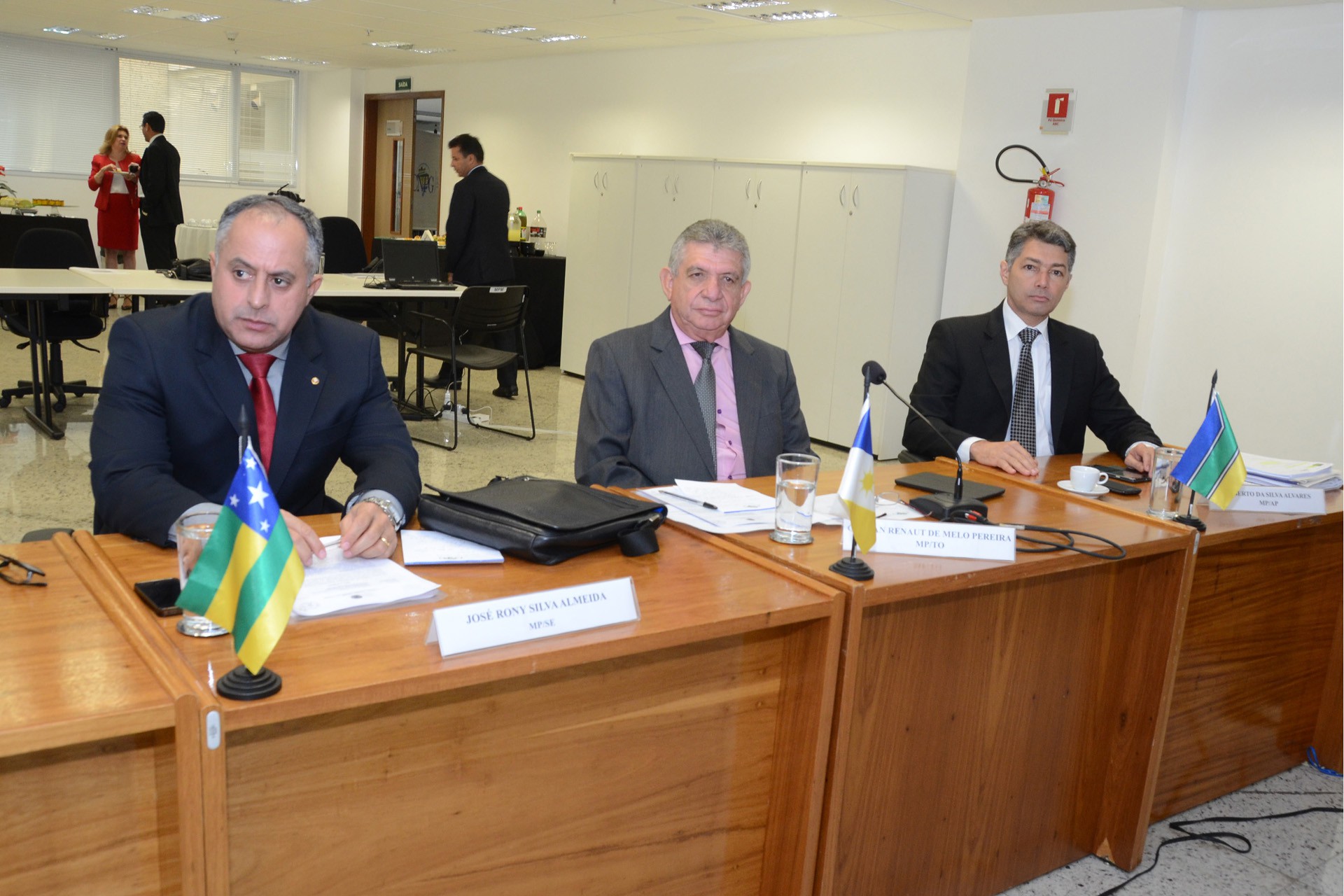 Procurador-Geral do MPTO participa da reunião
