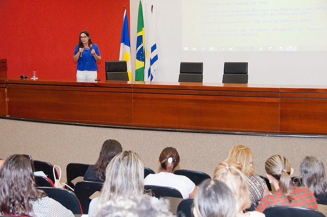 Promotora Thaís Cairo fala sobre os desafios da inclusão
