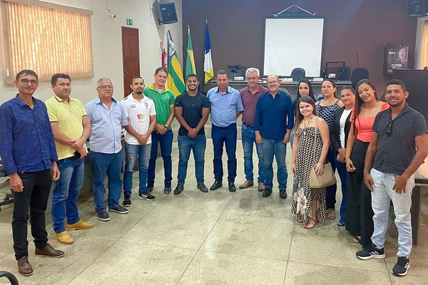 Encontro foi conduzido pelo promotor de Justiça Caleb Melo.