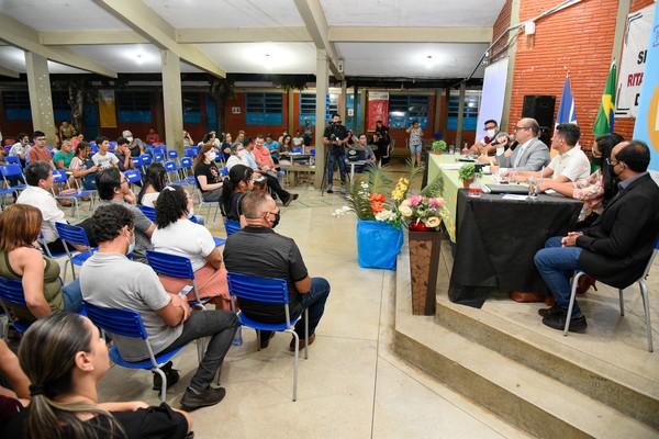 A audiência pública para tratar sobre o ensino de tempo integral no Centro de Ensino Médio de Tempo Integral Santa Rita de Cássia aconteceu em 24 de junho