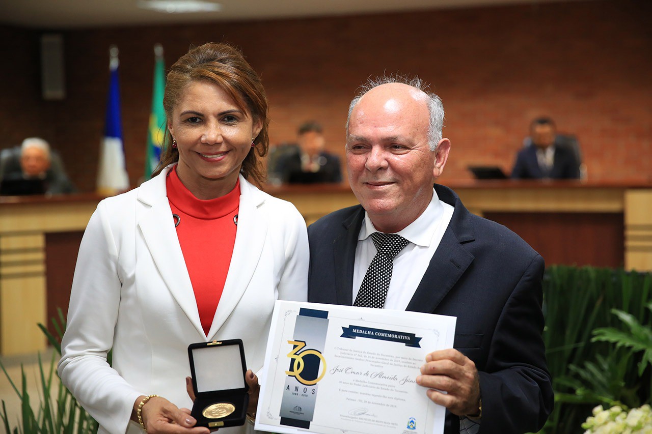 A entrega da honraria é o reconhecimento dos relevantes trabalhos prestados pelo Ministério Público do Tocantins (MPTO) para a efetivação da Justiça