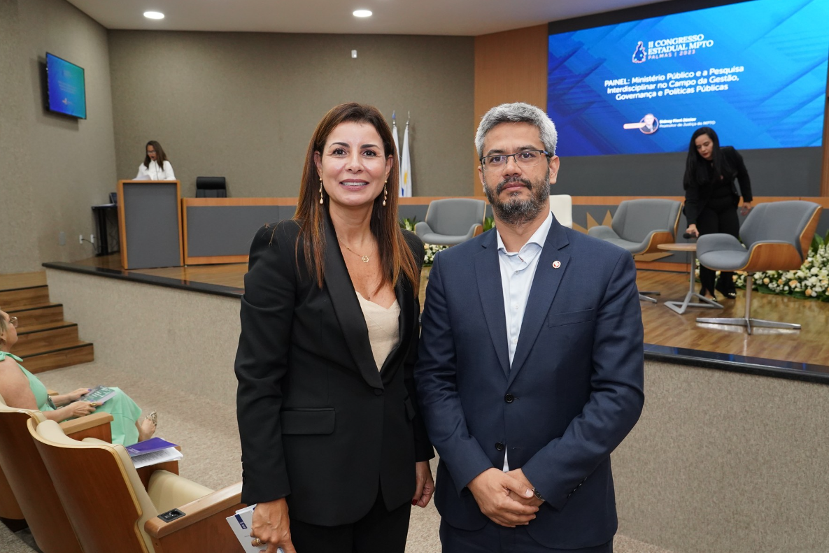 Promotora de Justiça do MPRJ Simone Sibílio e o PGJ do Tocantins, Luciano Casaroti