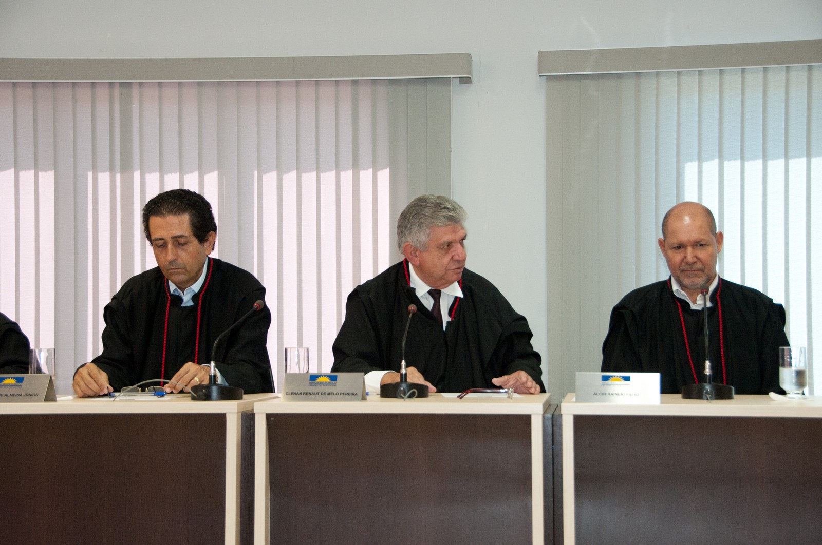 Alcir Raineri (1º à direita)