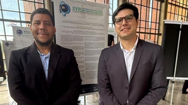 O pesquisador Edson Kayque Batista de Souza apresentou um olhar crítico sobre o capitalismo de vigilância e a Inteligência Artificial (IA)