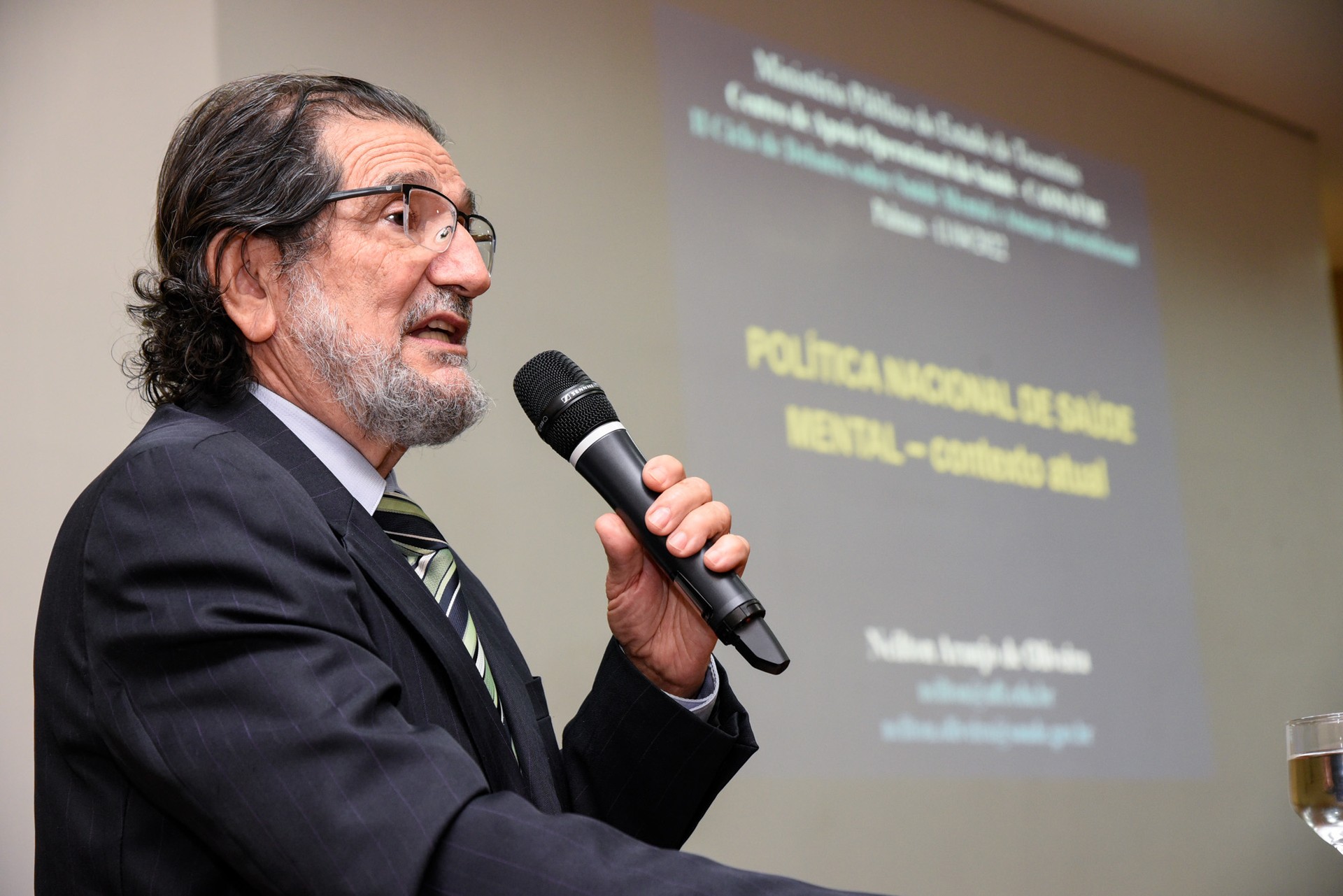 O médico e professor Neilton Araujo de Oliveira